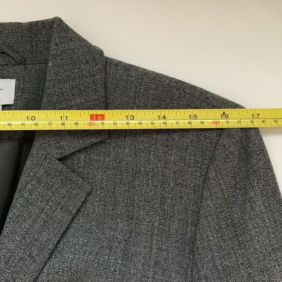 Ann Taylor Loft Women's Gray Wool Blazer Pockets Belt Button Closure Size 10 - Picture 3 of 8